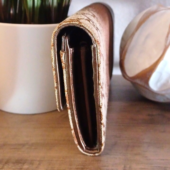 *SOLD* New Gucci Canvas GG gold gradient Continental long wallet with charms - Picture 6 of 14